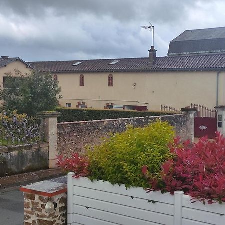Gite Duguesclin La Flocellière Exterior foto